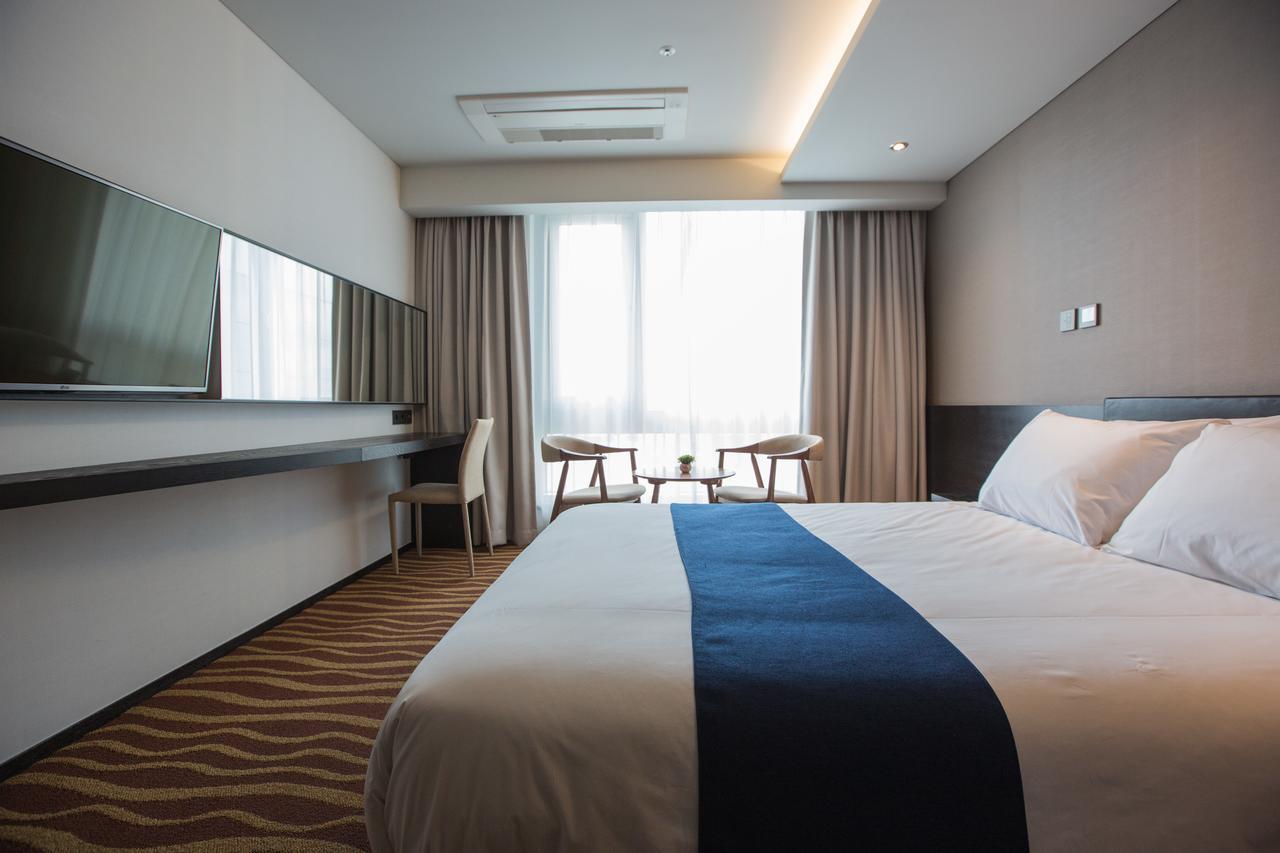 Gloucester Hotel Jeju Ngoại thất bức ảnh