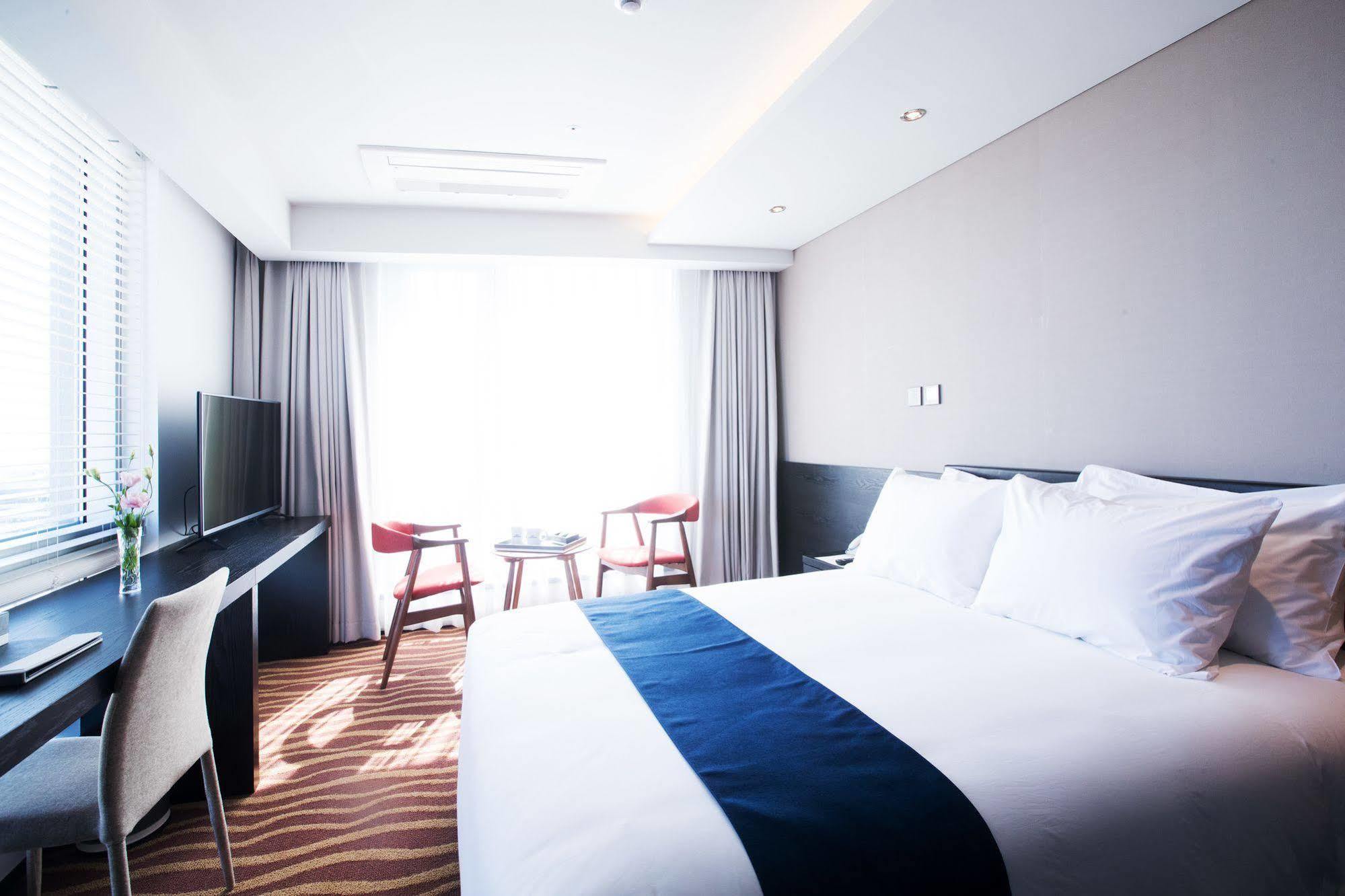 Gloucester Hotel Jeju Ngoại thất bức ảnh